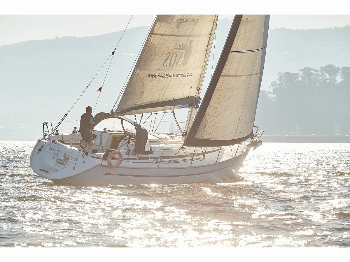 Bavaria 38